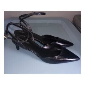 Women's Calvin Klein Black Kitten Heels Strappy Ankle 9.5